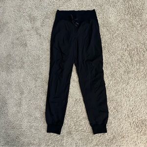 Dance Studio Mid-Rise Jogger
